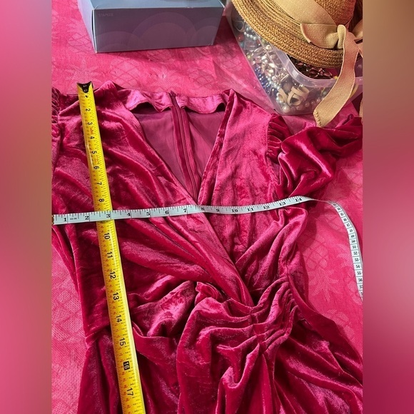 Pink Long Sleeve Velour Party Dress – Size M (NWOT) - Picture 8 of 9